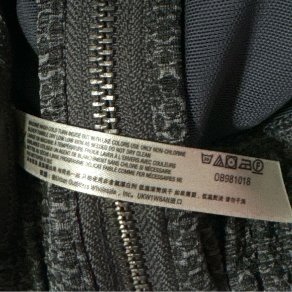 Free People Movement Off the Grid Bell Sleeve Full Zip Gray Jacket Size M - Picture 6 of 6